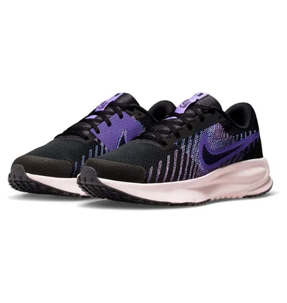 Кросівки жіночі Nike Run Defy WomenS Road Running Shoes Black/Violet HM9593-006