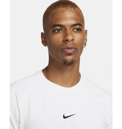 Лонгслів чоловічий Nike Pro Warm Long-Sleeve Top White FB7982-100