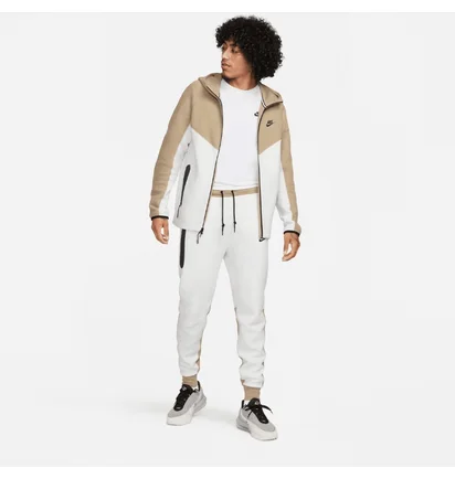 Штани чоловічі Nike Tech Fleece Jogger White FB8002-121