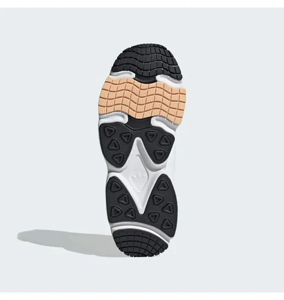Кросівки жіночі Adidas Ozmillen Shoes White ID0572