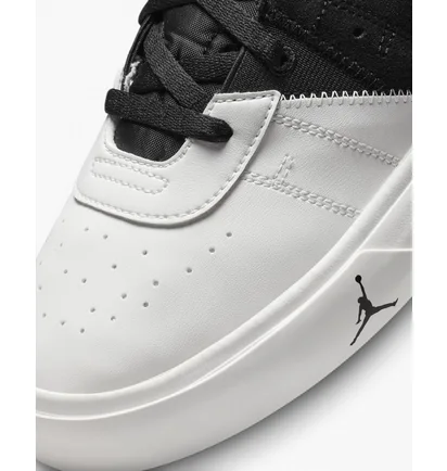 Кроссовки мужские Air Jordan Series Es Black/White Dn1856-061