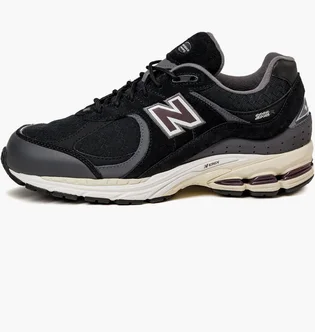 Кросівки унісекс New Balance 2002R Black M2002RXT