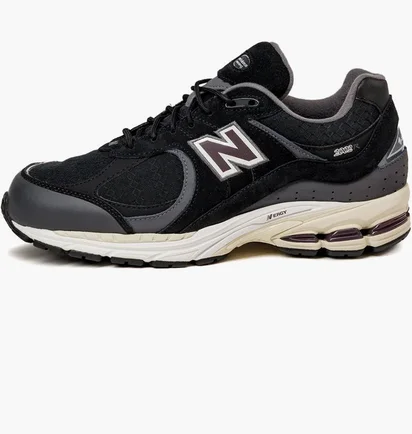 Кроссовки унисекс New Balance 2002R Black M2002RXT
