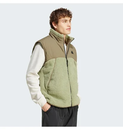 Жилетка мужская Adidas City Escape Reversible Olive IZ4659