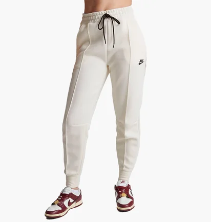 Штаны женские Nike Sportswear Tech Fleece Jogger Pants Beige FB8330-110