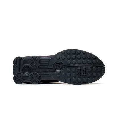 Кросівки чоловічі Nike Shox R4 MenS Shoes Black HQ1988-500