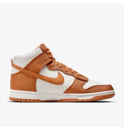 Кроссовки мужские Nike Sportswear Dunk High Retro Se White/Orange DV7223-800