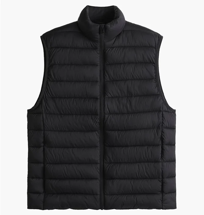Жилетка мужская H&M Slim Fit Water-Repellent Puffer Gilet Black 1274611001