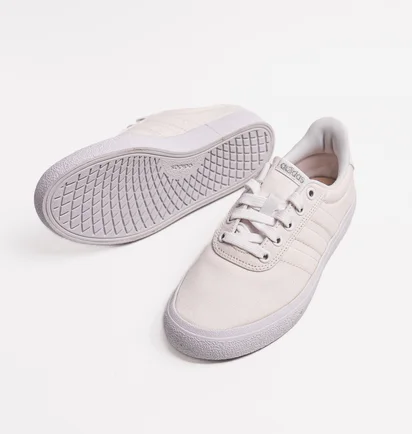 Кросівки жіночі Adidas Vulc Raid3R Skateboarding Shoes White Gx0872