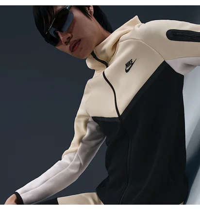 Толстовка чоловіча Nike Sportswear Tech Fleece Windrunner Beige/Black HV0949-114