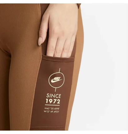 Спортивный костюм женский Nike Sportswear Tech Brown FD4236-270__FD4237-270