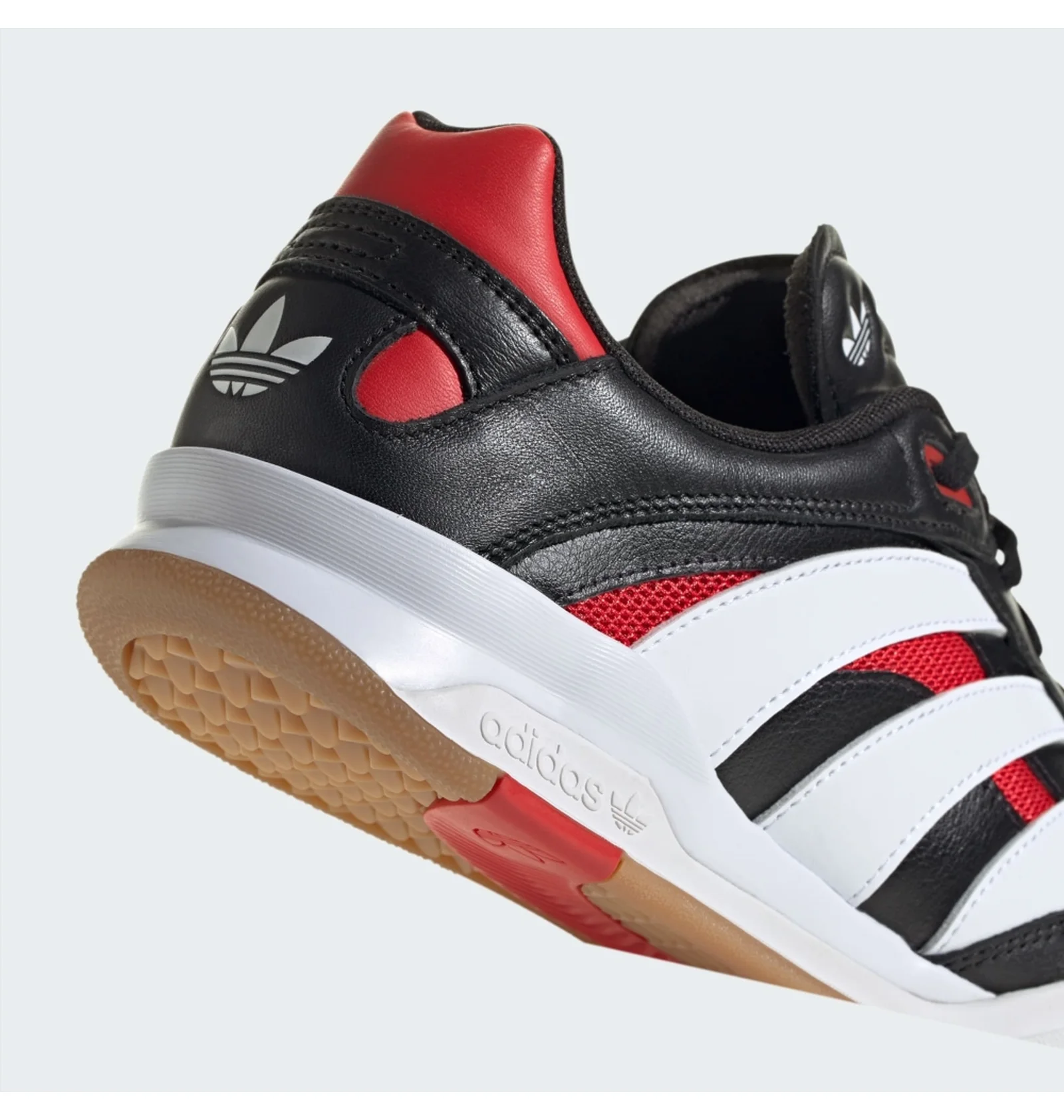 ᐉ Кроссовки унисекс Adidas Predator Mundial Shoes Black IE5676