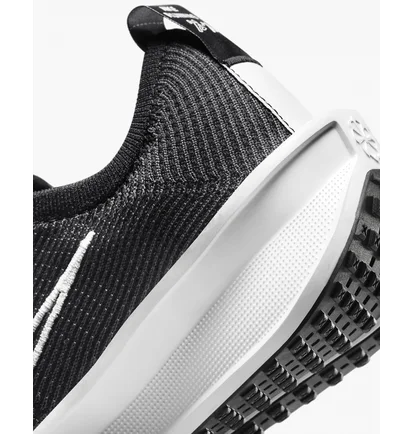 Кросівки жіночі Nike Interact Run Road Running Shoes Grey FD2292-003