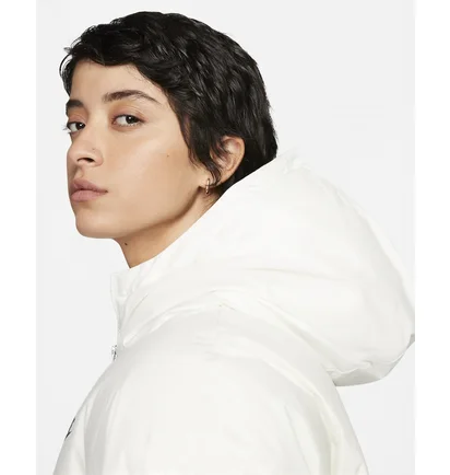 Куртка жіноча Nike Sportswear Storm-Fit Windrunner White Dq5903-133