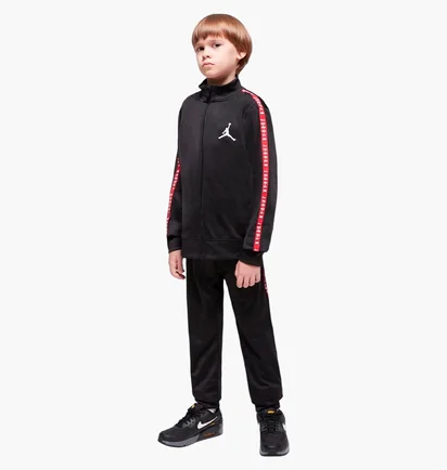 Спортивный костюм детский Air Jordan Futura Black 95A449-023