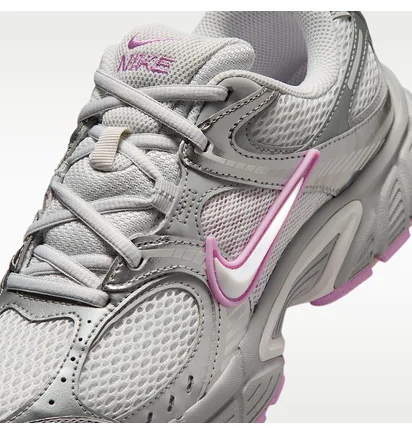 Кросівки жіночі Nike V5 Runner White/Metallic HQ7901-009