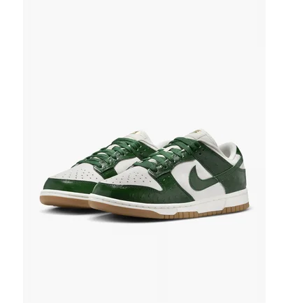 Кросівки жіночі Nike Dunk Low Lx Shoes White/Green FJ2260-002
