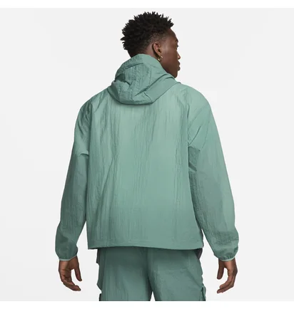 Худи мужское Nike Sportswear Tech Pack Green FN2632-361