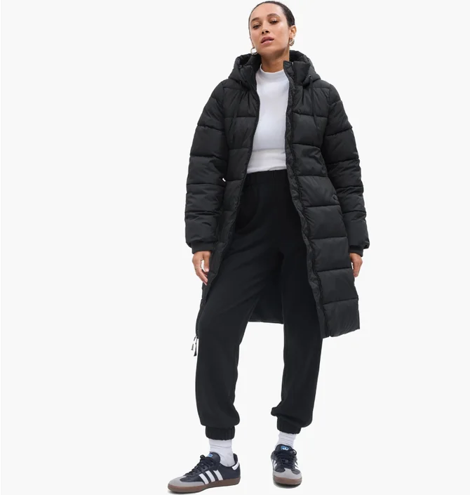 Куртка жіноча Gap Long Puffer Coat Black 724331-00