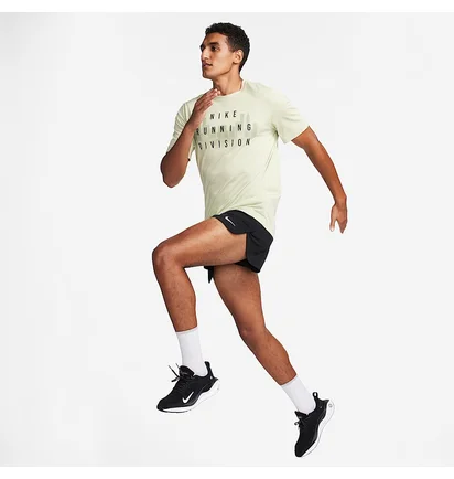Футболка женская Nike Dri Fit Tee Run Division Green FQ3916-371