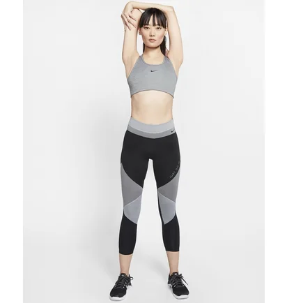Топ женский Nike Womens Medium-Support 1-Piece Pad Sports Bra Grey Bv3636-084