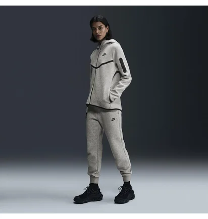 Штани жіночі Nike Sportswear Tech Fleece Grey HV6779-063