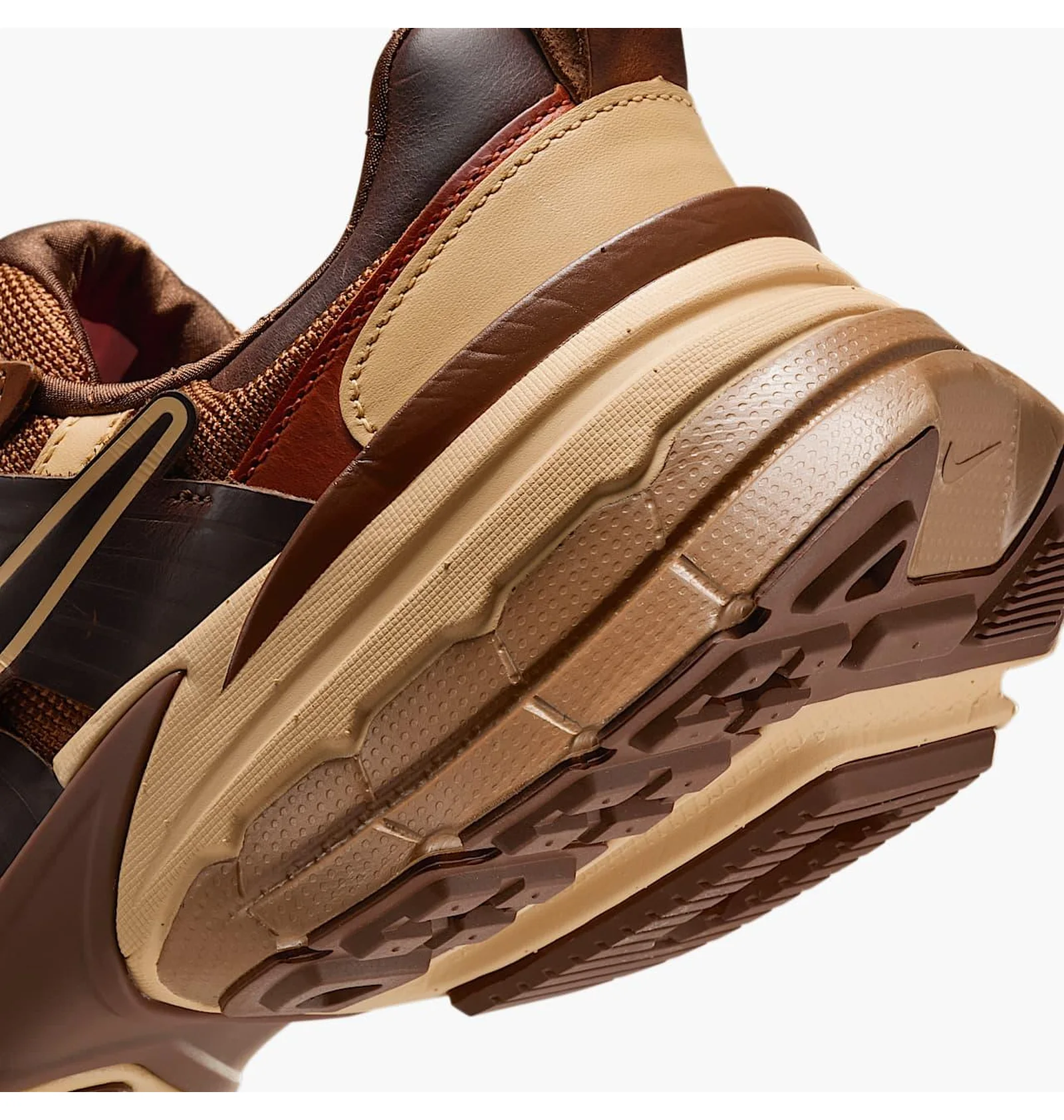 ᐉ Кросівки чоловічі Nike V2K Run Brown HQ3445-222 - придбати в