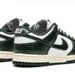 Кроссовки унисекс Nike Dunk Low White/Green DQ8580-100
