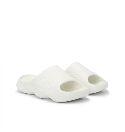 Тапочки унисекс New Balance Fresh Foam Mrshn White Sufhupw3