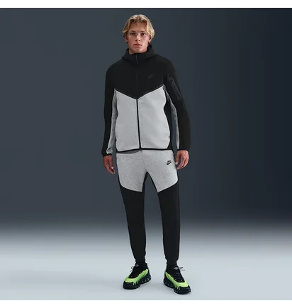 Спортивный костюм детский Nike Tech Fleece Black/Grey HV0949-011__HV0959-011