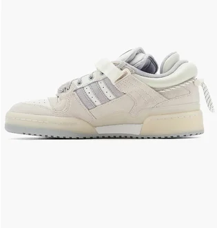 Кроссовки унисекс Adidas X Bad Bunny Forum Buckle Low Beige HQ2153