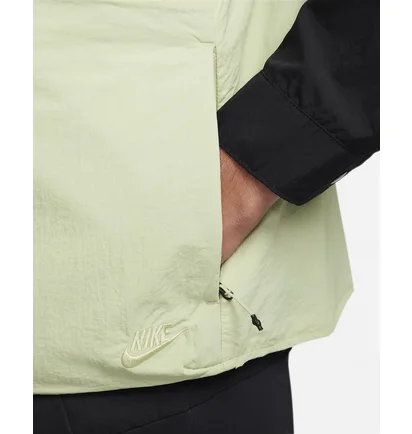 Жилетка чоловіча Nike Sportswear Tech Pack Therma-Fit Adv Nike Forward-Lined Vest Green FQ3863-371