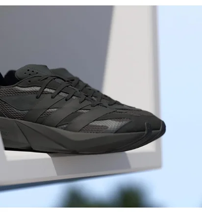Кроссовки мужские Adidas Lightblaze Black JH6941