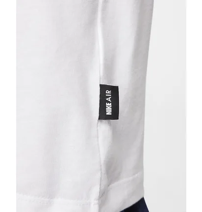 Футболка мужская Nike T-Shirt Sportswear White FQ3794-100
