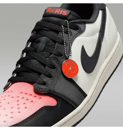 Кросівки чоловічі Air Jordan 1 Low Paris Multi HF8828-100