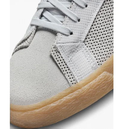 Кросівки унісекс Nike Sb Zoom Blazer Mid Premium White FD5113-100