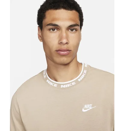 Футболка чоловіча Nike Sportswear Club Beige FB7309-247
