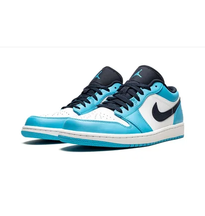 Кросівки чоловічі Air Jordan 1 Low White/Light Blue 553558-144