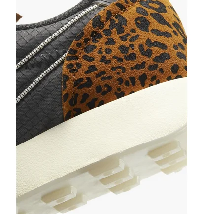 Кроссовки женские Nike Waffle Racer 2X Black/Brown DC9208-001