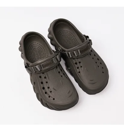 Тапочки чоловічі CROCS Echo Clog Olive 207937-3J5