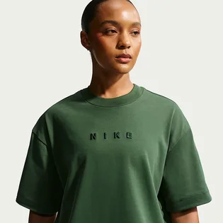 Футболка женская Nike Sportswear Boxy Short-Sleeve Green HV4955-323