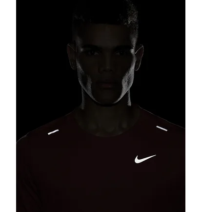 Футболка чоловіча Nike Rise 365 Dri-Fit Short-Sleeve Running Top Pink CZ9184-655