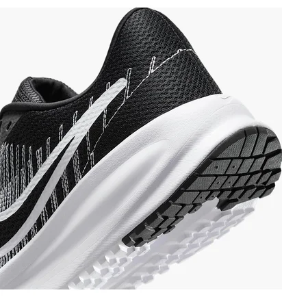 Кроссовки мужские Nike Run Defy Black HM9594-004