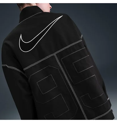 Куртка жіноча Nike Sportswear WomenS Oversized Graphic Cargo Jacket Black/White IB2037-010