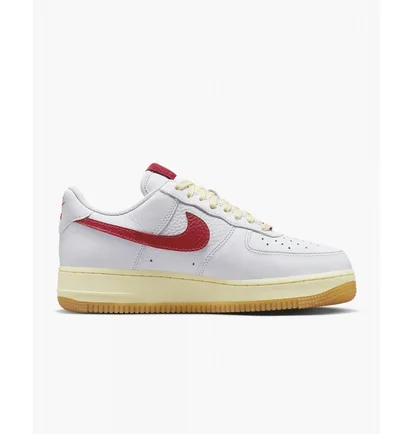 Кроссовки женские Nike Air Force 1 07 White FN3493-100