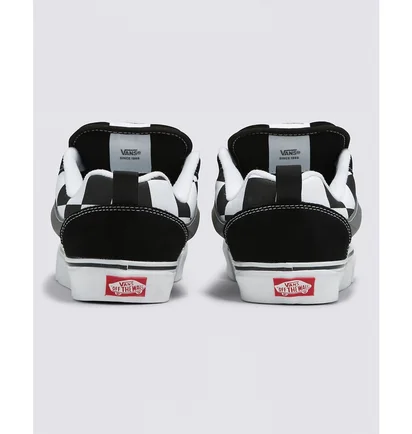 Кеды унисекс Vans Knu Skool Shoe Black/White VN0009QCCJJ