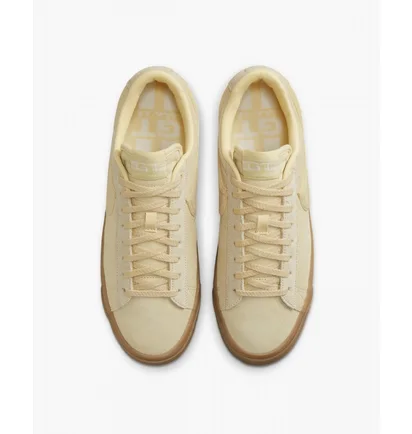 Кросівки унісекс Nike Sb Blazer Low Pro Gt Premium Beige FN7404-200