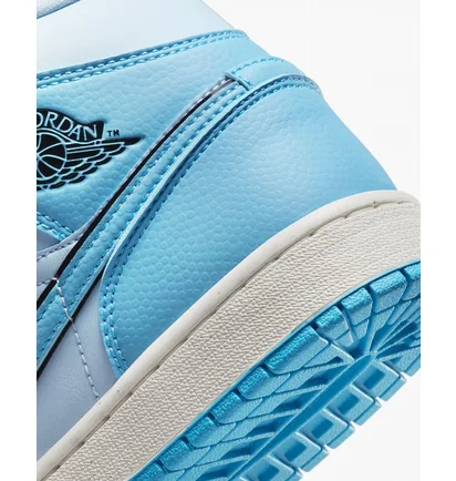 Кросівки жіночі Air Jordan Retro 1 Mid Se Casual Shoes Light Blue Dv1302-400