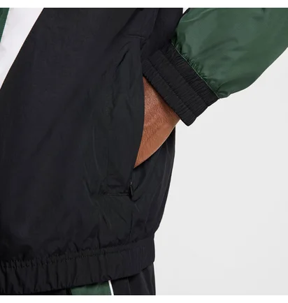 Ветровка мужская Air Jordan Nsw Sw Air Tracktop Wv Black/Green HM0167-011