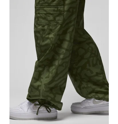 Штаны женские Air Jordan Chicago Pants Green FD7212-340